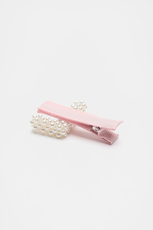 Initial Pearl Duck Clip  L  hi-res