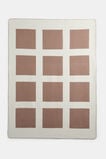 Grid Throw  Biscoff  hi-res