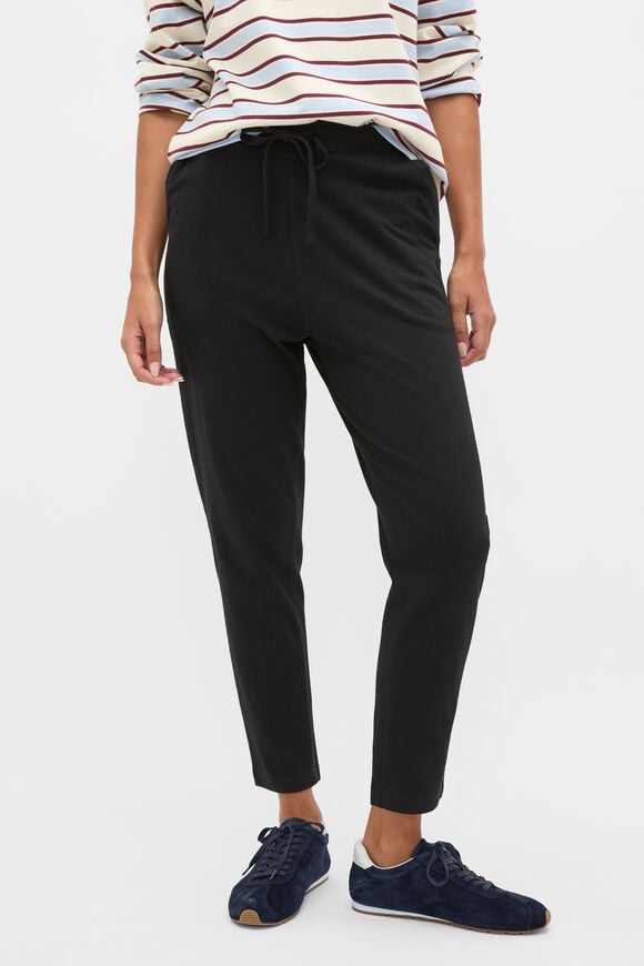 Core Heritage Jersey Trackpant  Black  hi-res