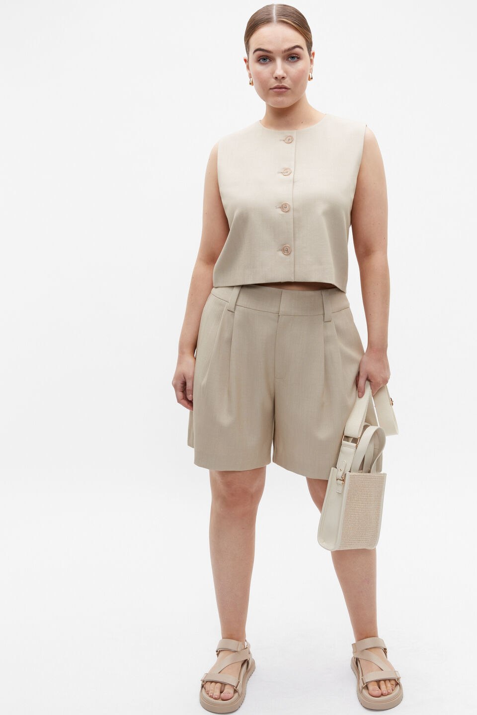 Tailored Utility Suit Short  Cool Sand