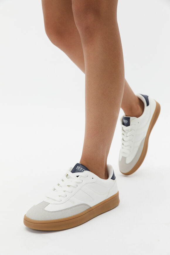 Classic Retro Trainer  White Navy  hi-res