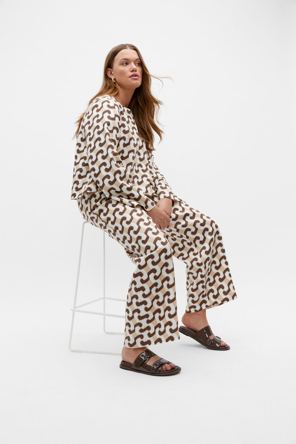 Chain Geo Linen Pleat Pant  Chain Geo