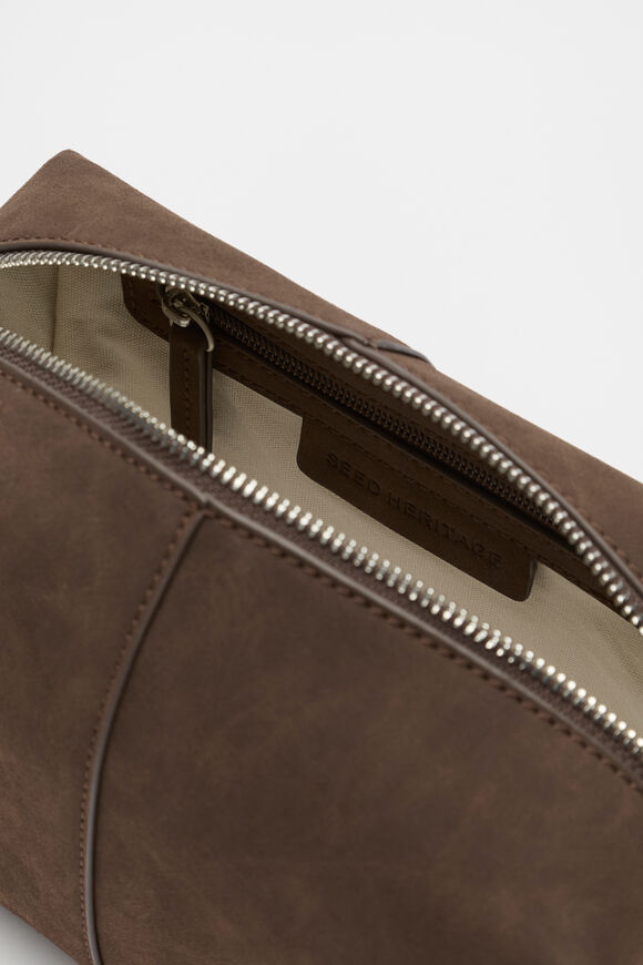 Classic Wash Bag  Cocoa  hi-res