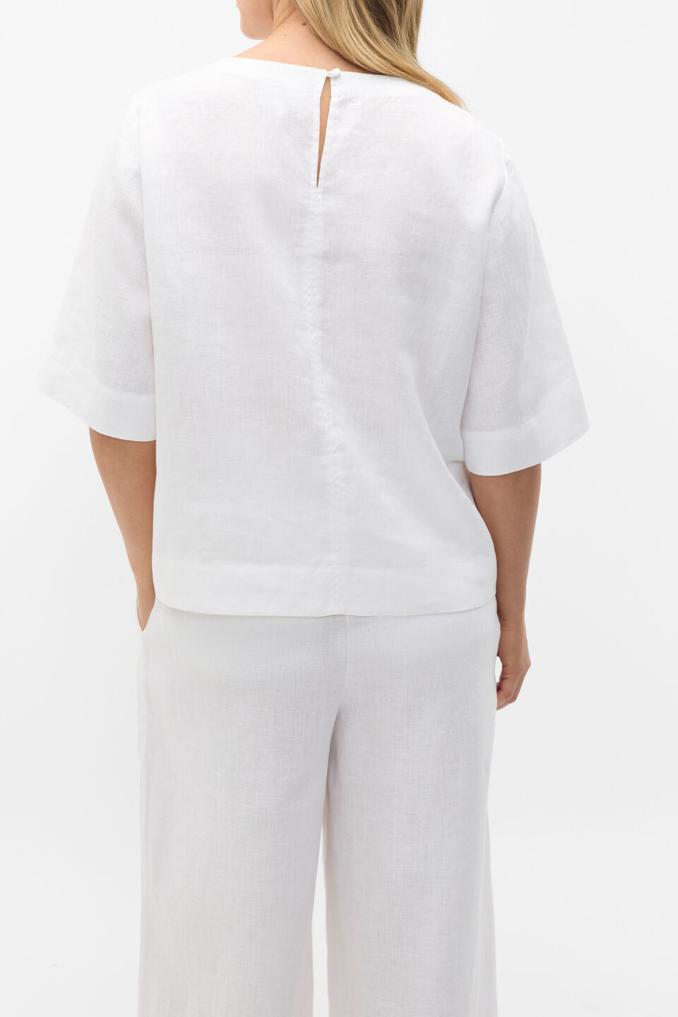 Core Linen Tee  Whisper White