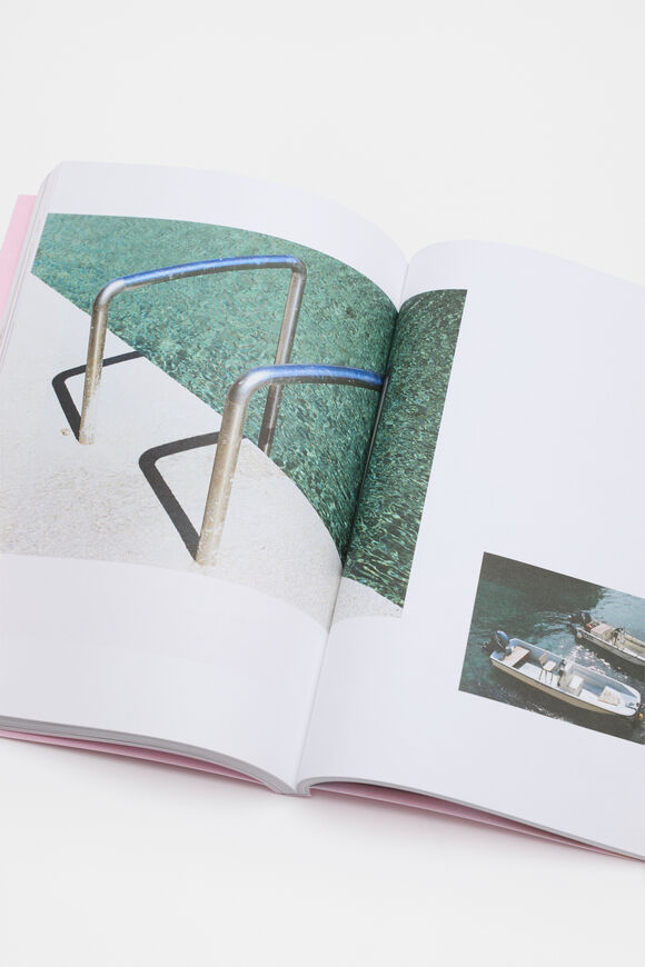 A Week Abroad Marseille  Multi  hi-res