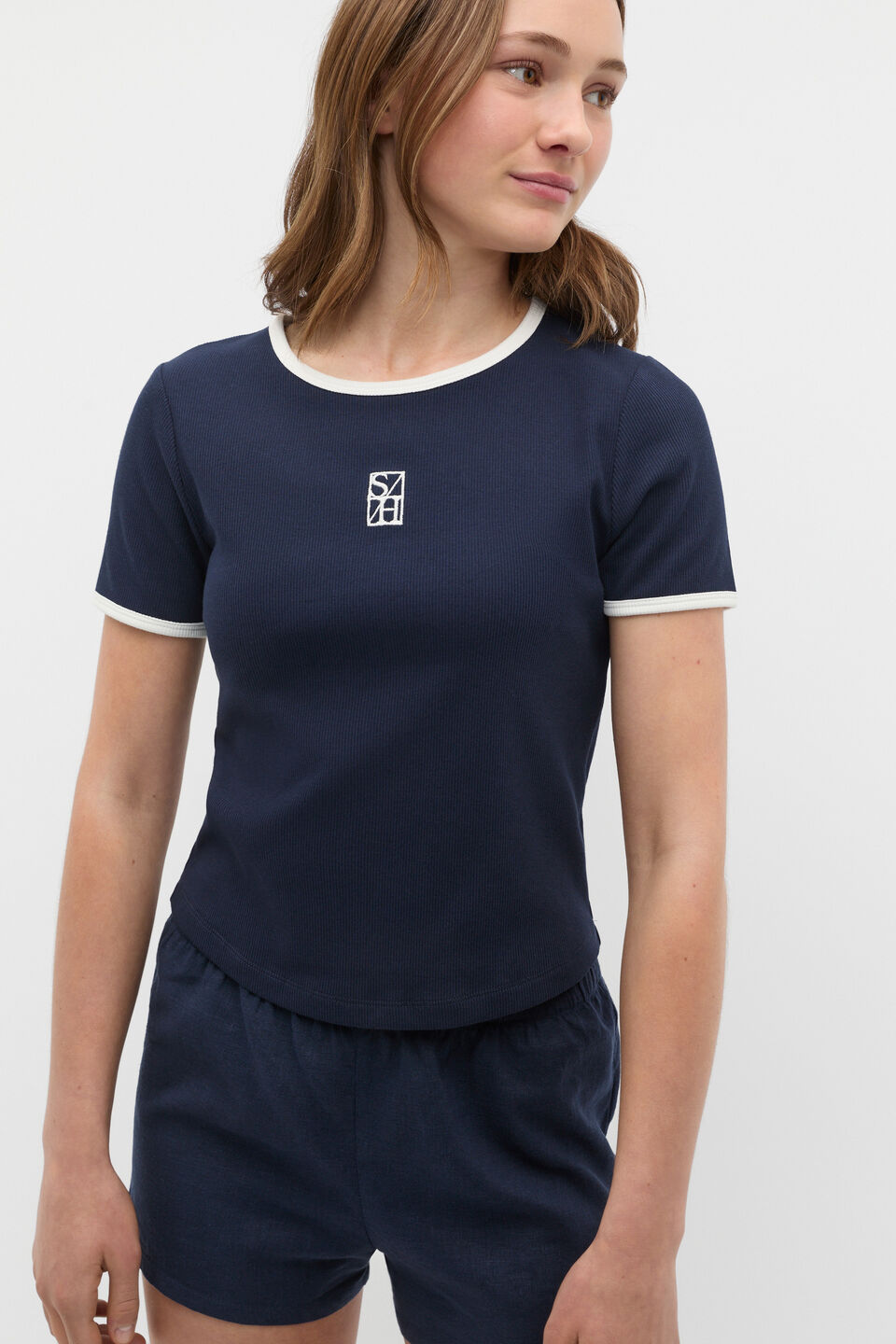 Contrast Bind Logo Tee  New Navy