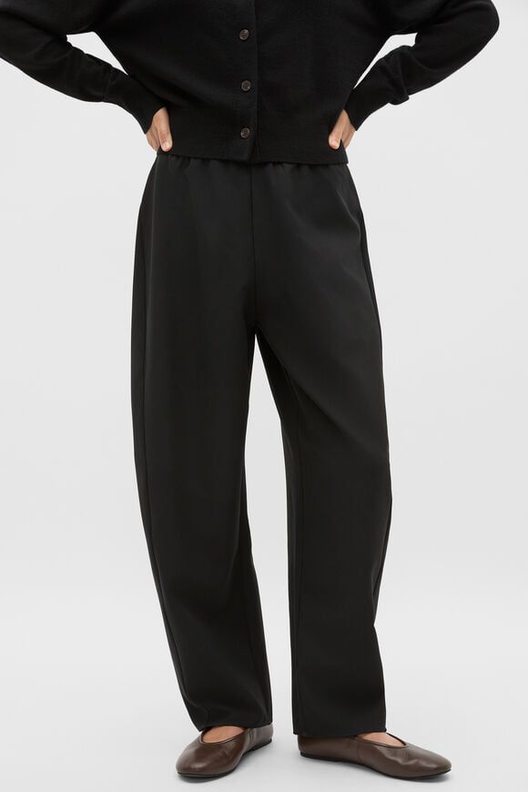Easy Barrel Leg Pant  Black  hi-res