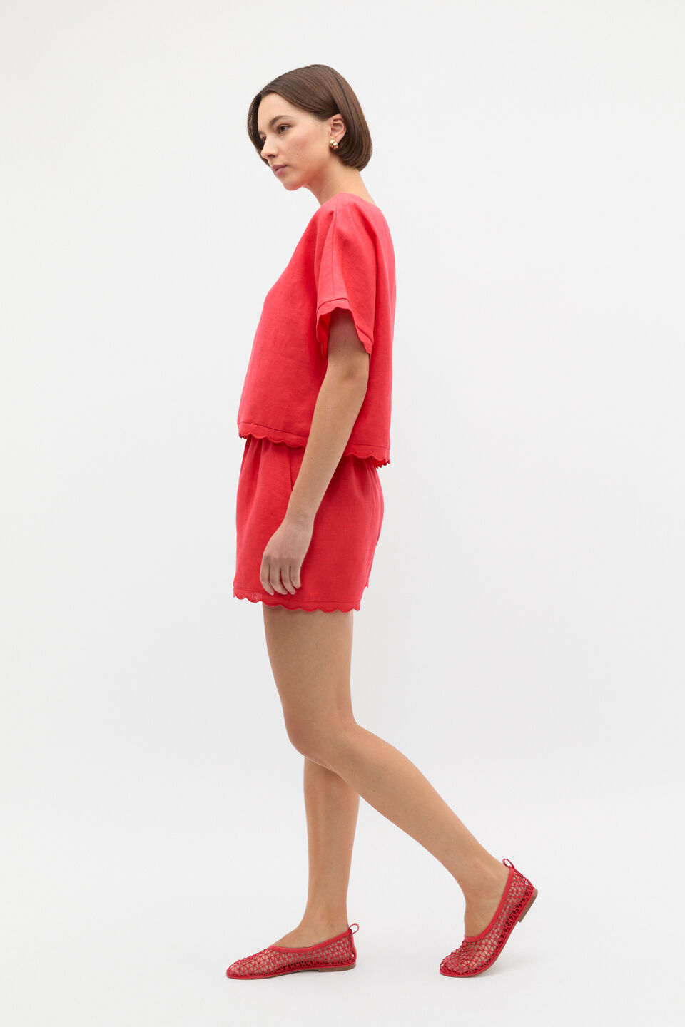 Linen Wave Scallop Boxy Tee  Electric Crimson