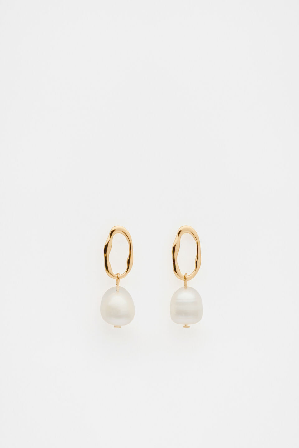 Pearly Oval Earring  Gold