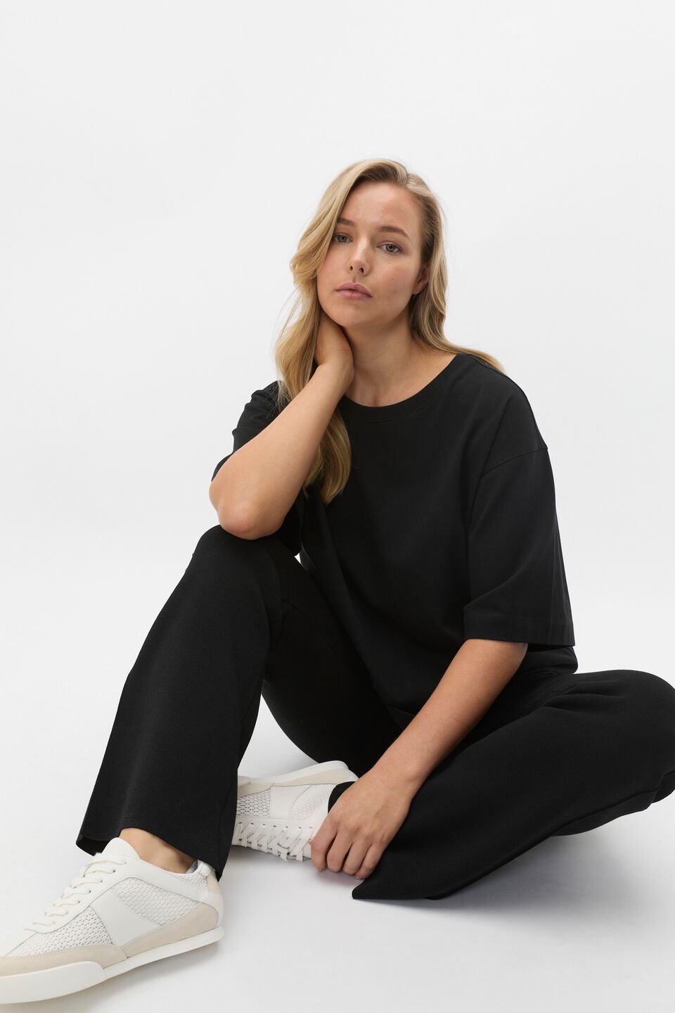 Oversized Longline Tee  Black