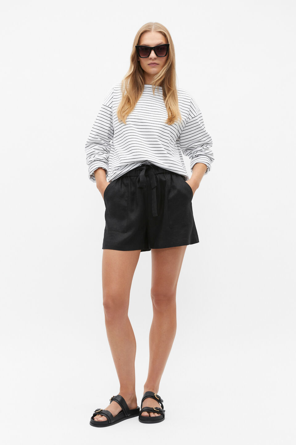 Core Linen Tie Waist Short  Black