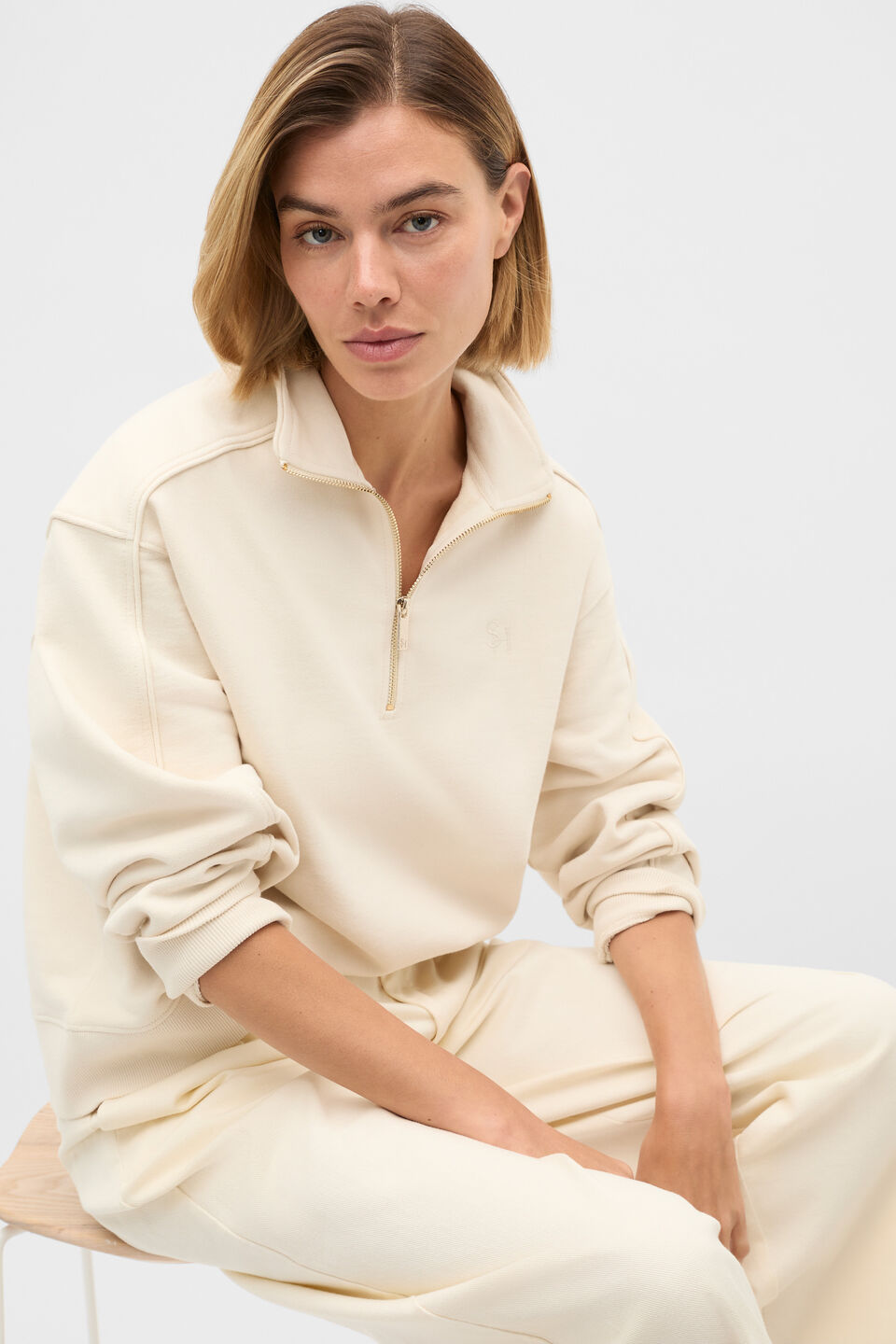 Heritage Zip Sweat  Coconut Cream