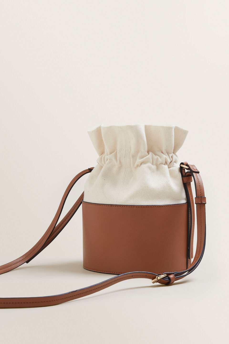 Summer Bucket Bag  