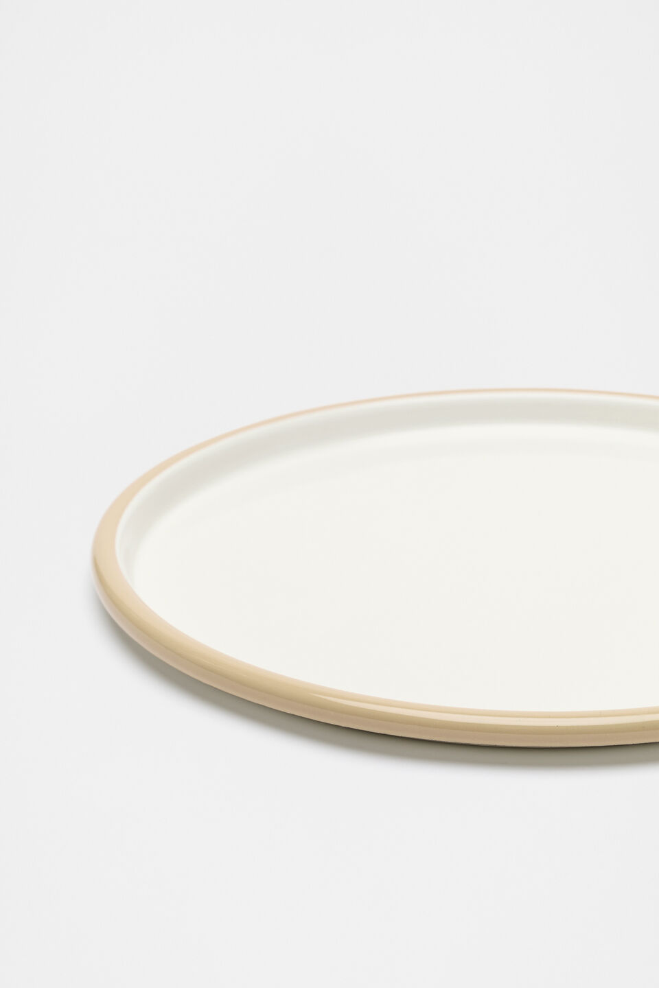 Loretta Enamel Plate  Cloud Cream