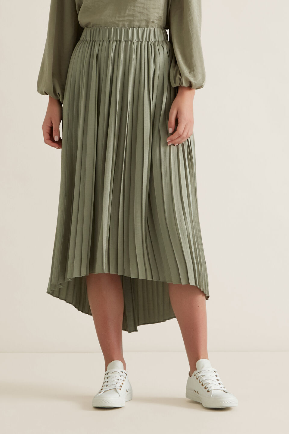 Hi-Lo Pleated Skirt  