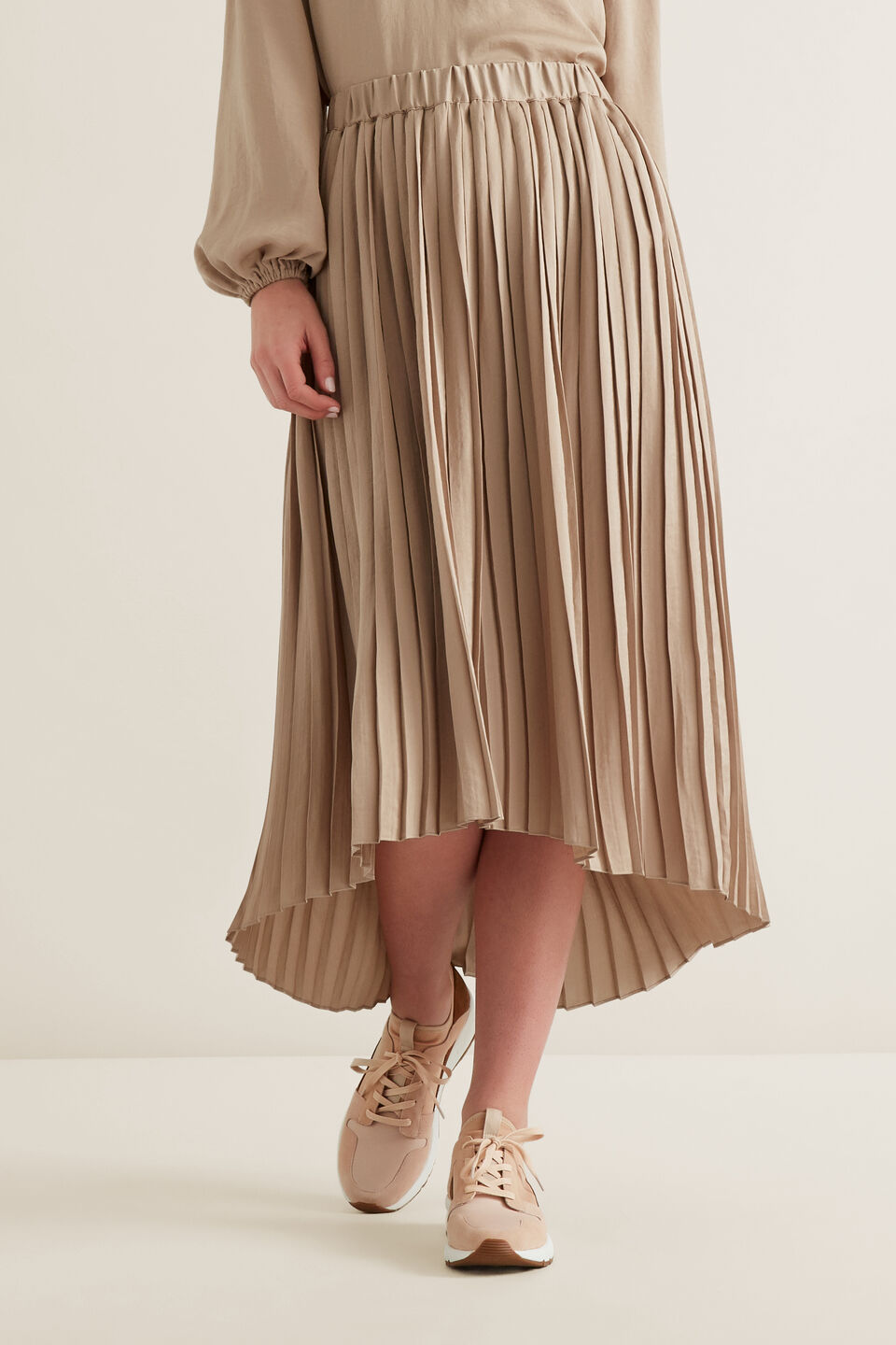 Hi-Lo Pleated Skirt  