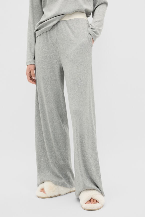 Slippers  Cream  hi-res