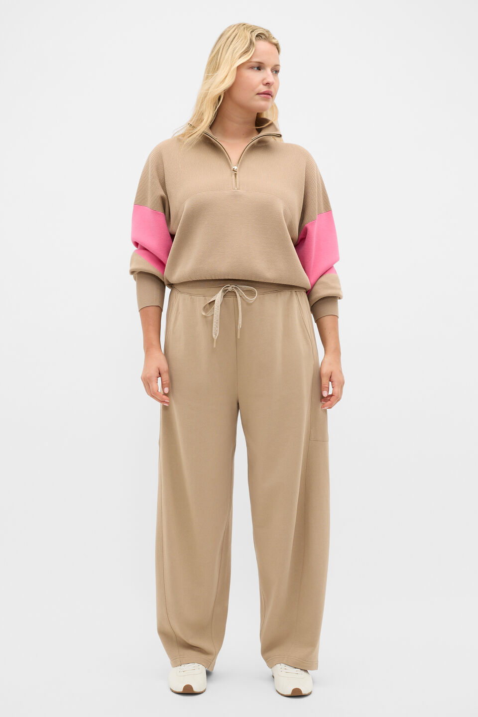 MD Contrast Zip Through Knit  Sandstone