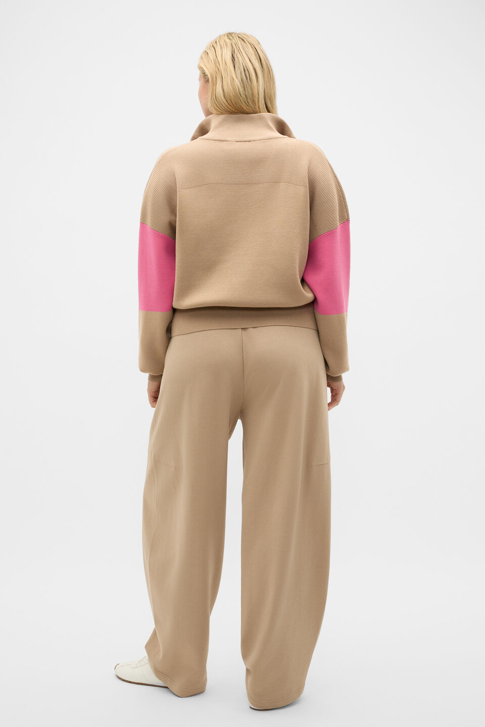 MD Contrast Zip Through Knit  Sandstone