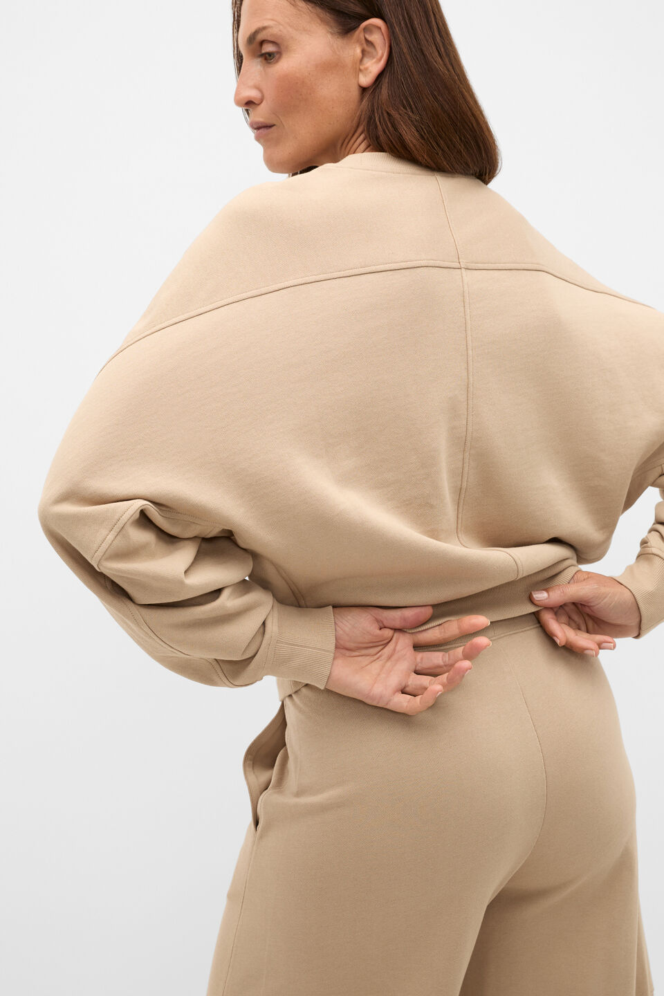 MD Raglan Lightweight Sweat  Sandstone