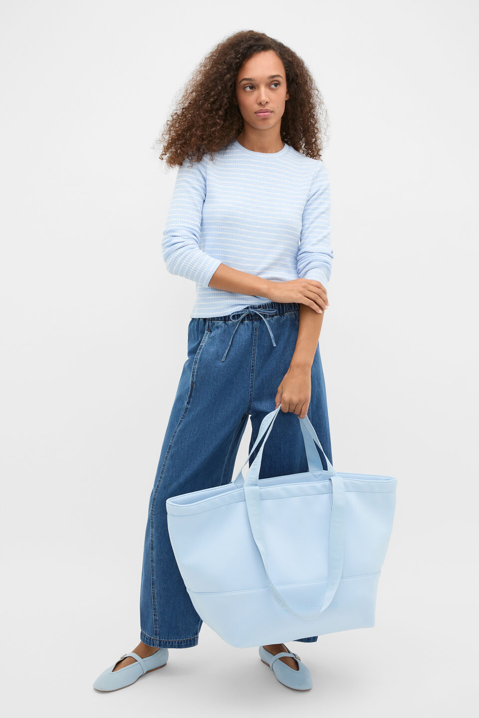 Seed Overnight Tech Tote  Arctic Blue