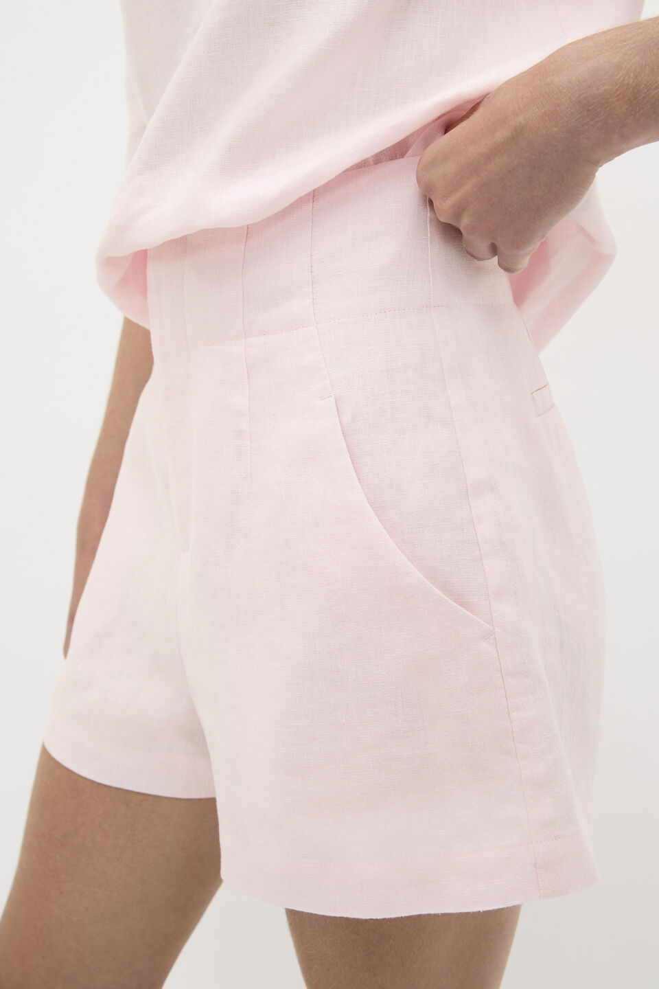 Core Linen Waisted Short  Primrose
