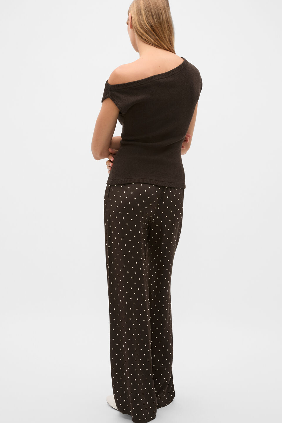 Drape Shoulder Knit  Coffee Bean