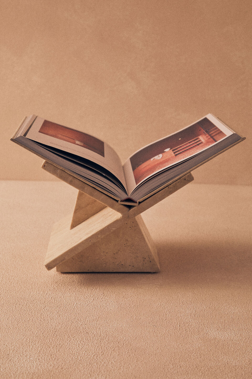 Kali Bookstand  Natural