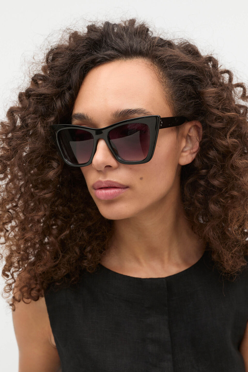 Paola Designer Catseye Sunglasses  Black