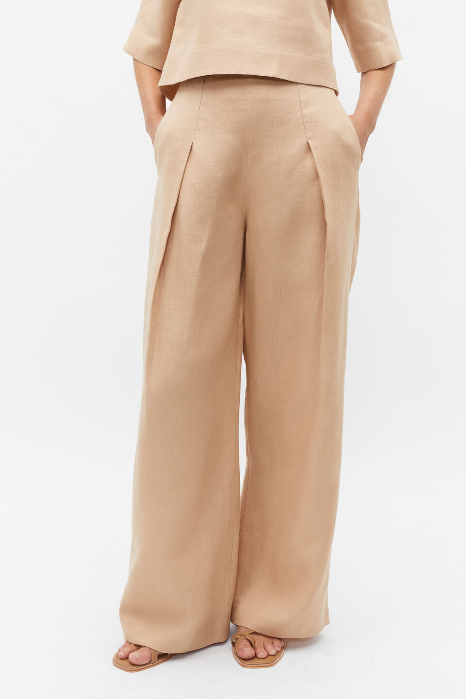 Linen Pleat Front Trouser  Nougat