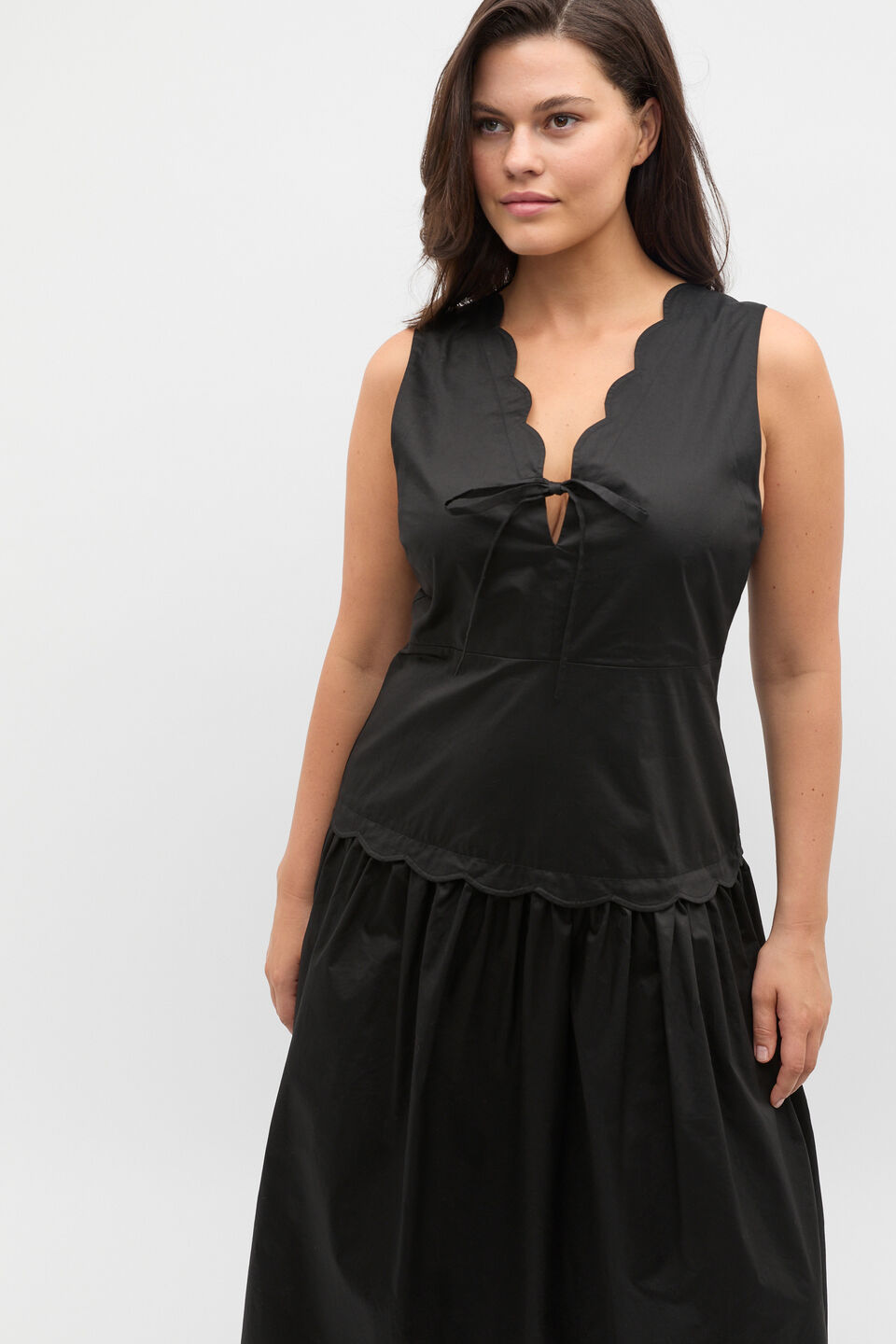 Poplin Scallop Dress  Black