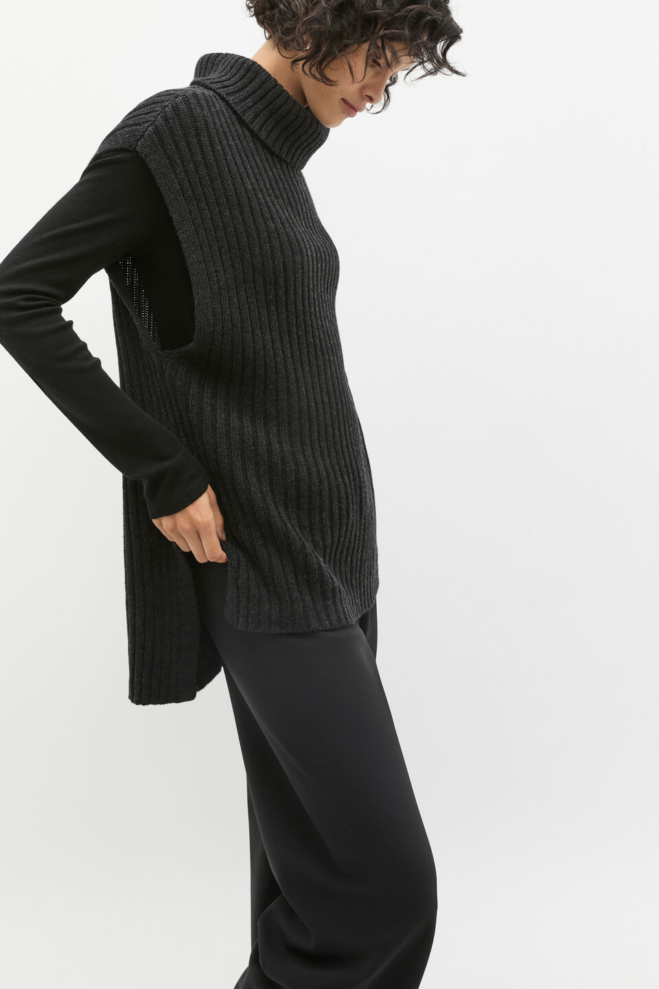 Collar Knit Poncho  Black