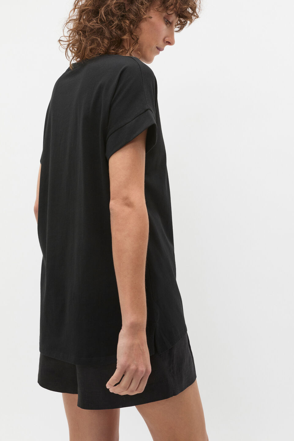 Core Longline Tee  Black