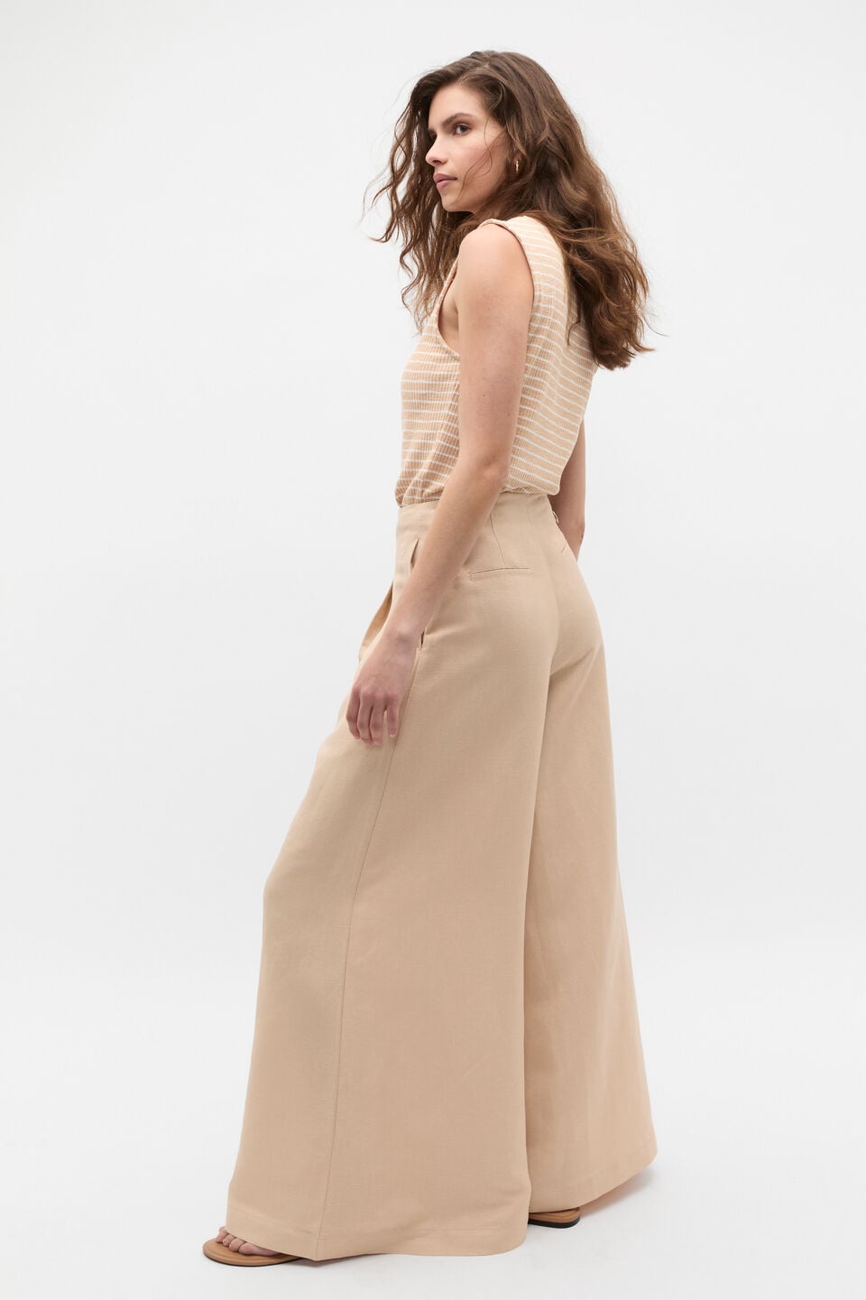Statement Pleat Front Pant  Ecru