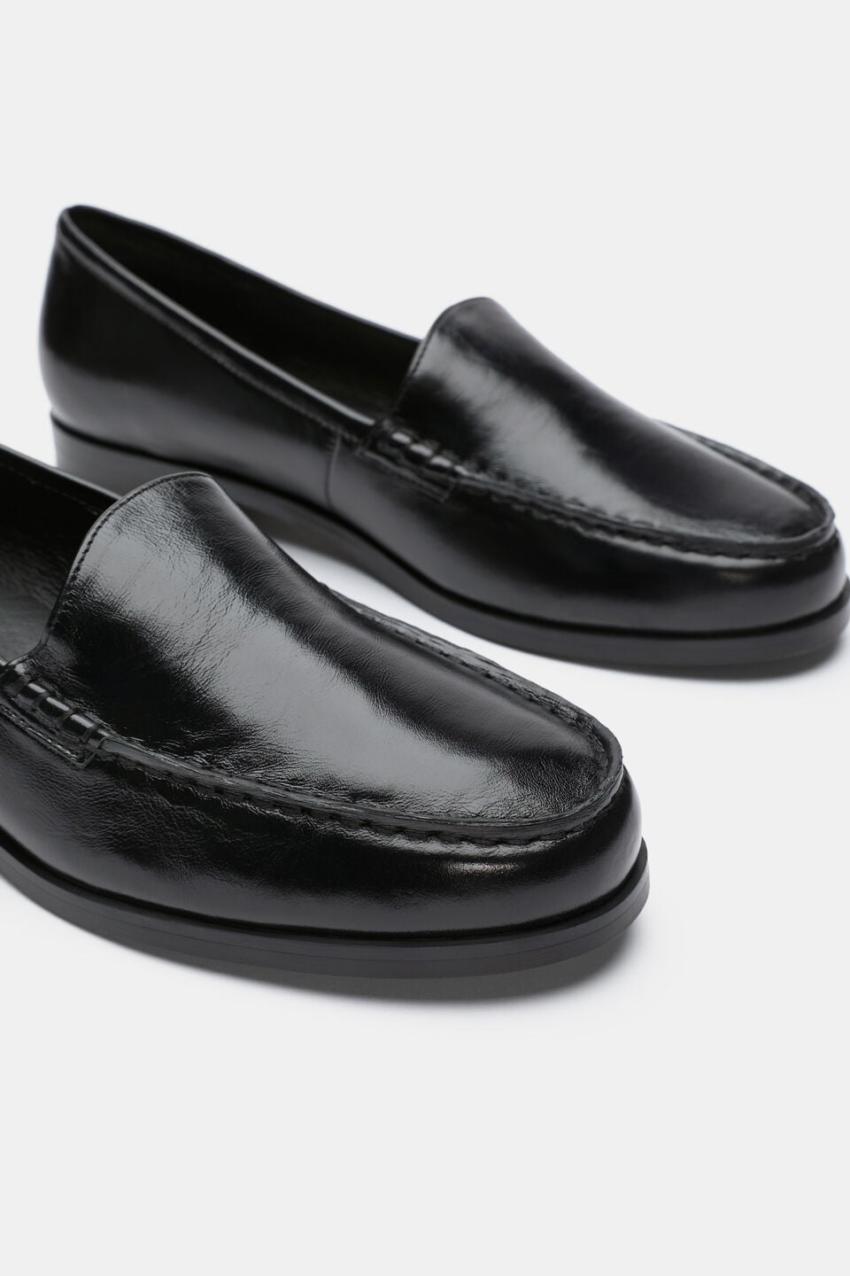 Nella Loafer  Hi Shine Black
