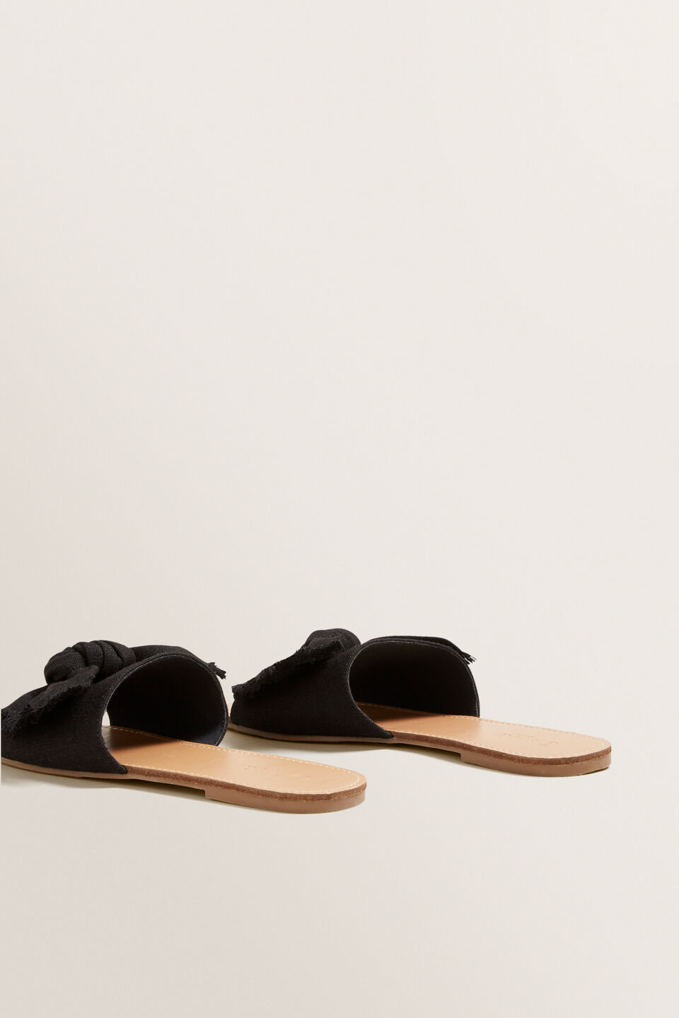 Belle Bow Slide  