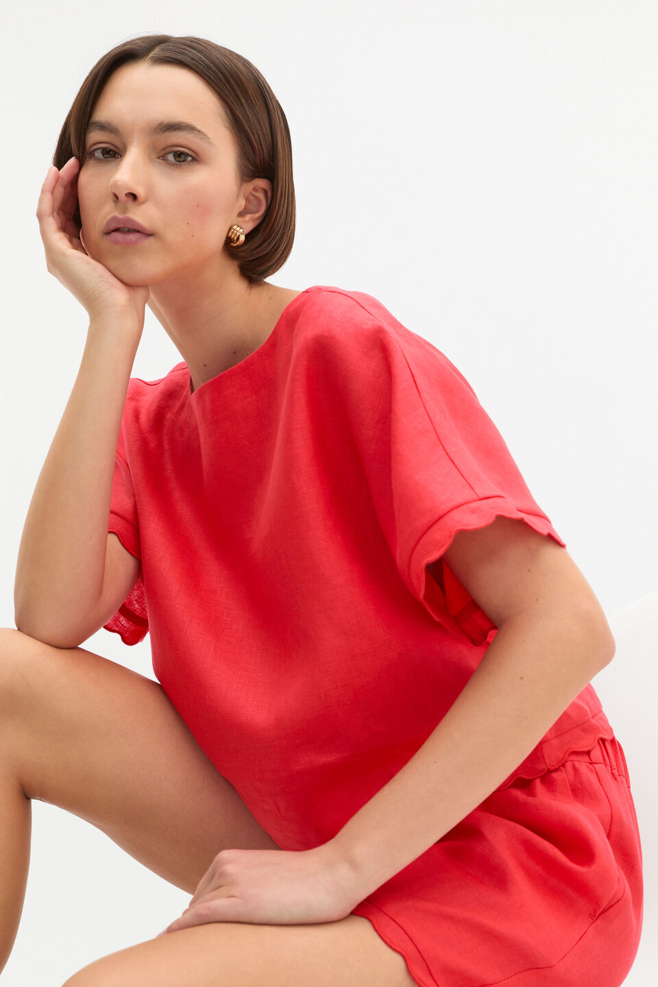 Linen Wave Scallop Boxy Tee  Electric Crimson