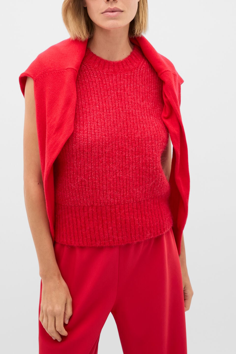 Lofty Neat Vest  Poppy