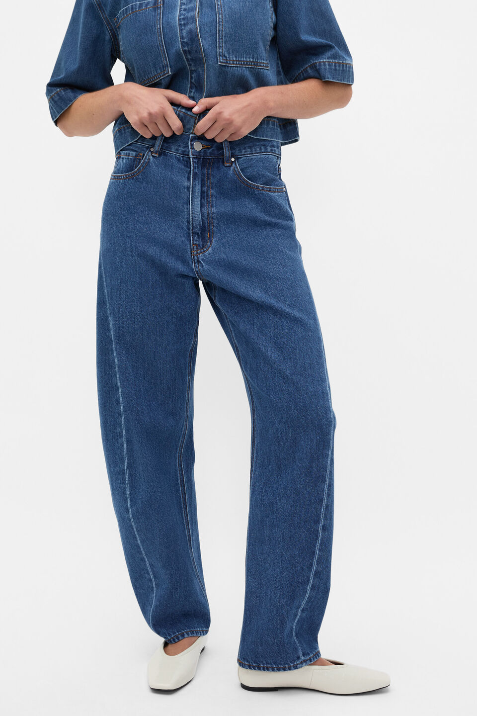 High Waisted Barrel Leg Jean  Heritage Wash