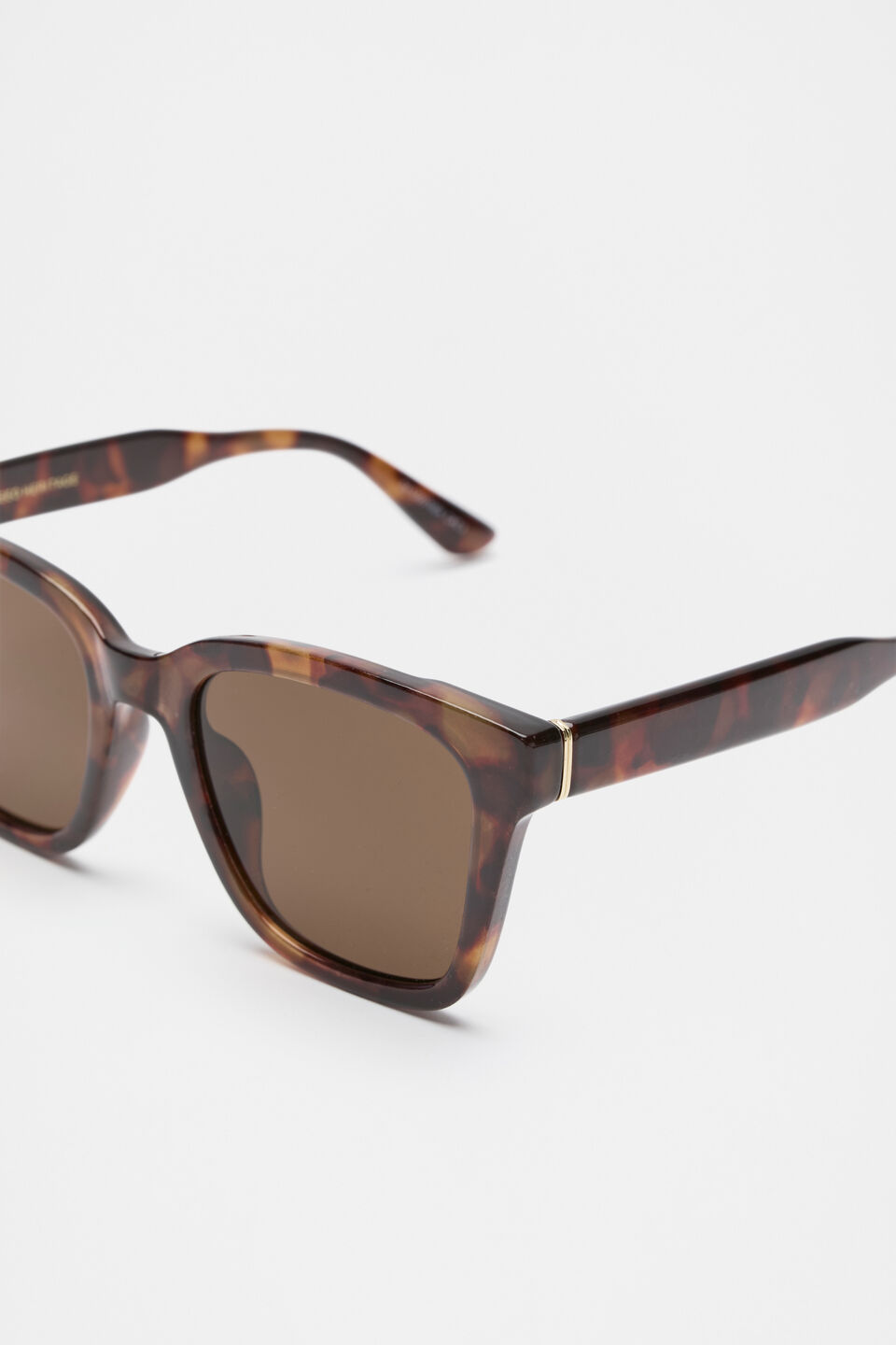 Daniella D Frame Sunglasses  Dark Tort