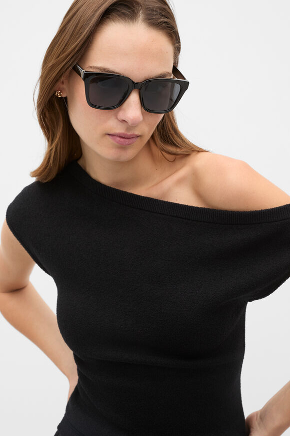 Daniella D Frame Sunglasses  Black  hi-res