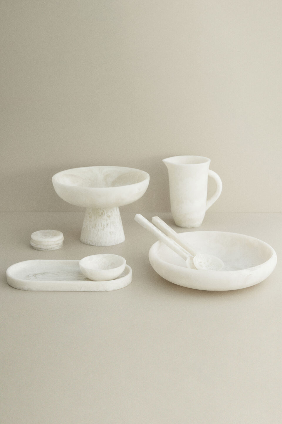 Tallulah Resin Footed Bowl  Meringue