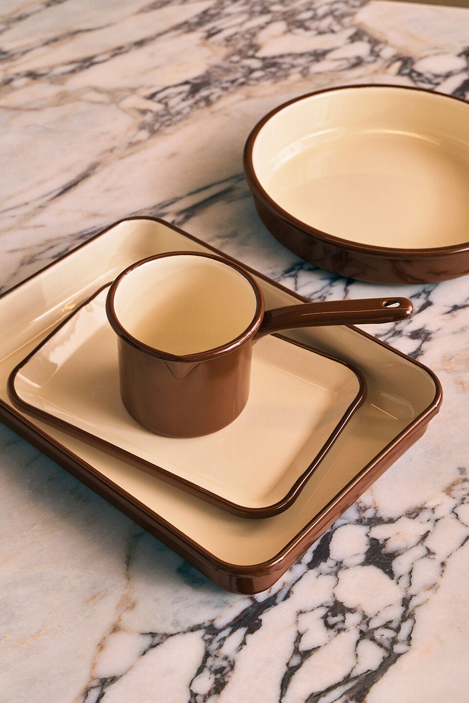 Elias Enamel Milk Pot  Biscoff