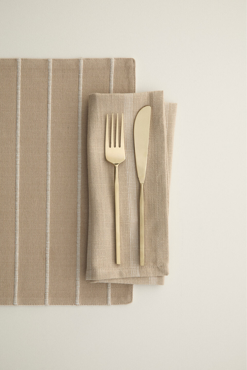 Isla Placemat Set of 4  Cashew Cream