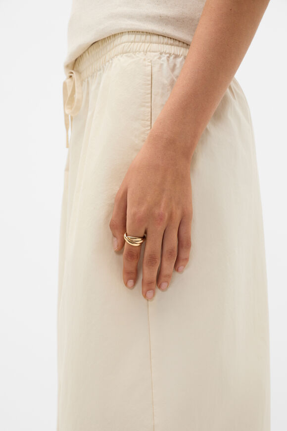 Looped Ring  Gold  hi-res