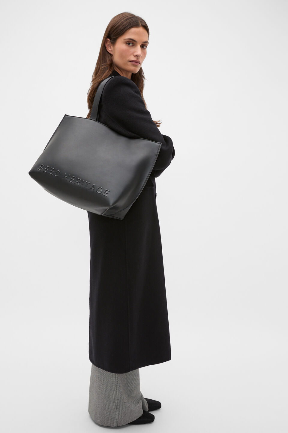 Logo Detail Tote  True Black