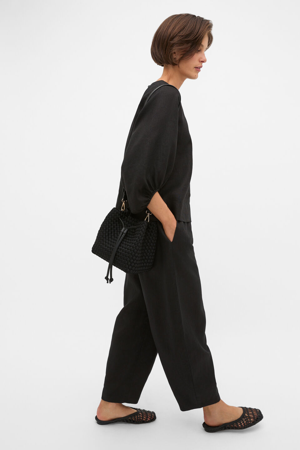Woven Textured Bucket Bag  Black