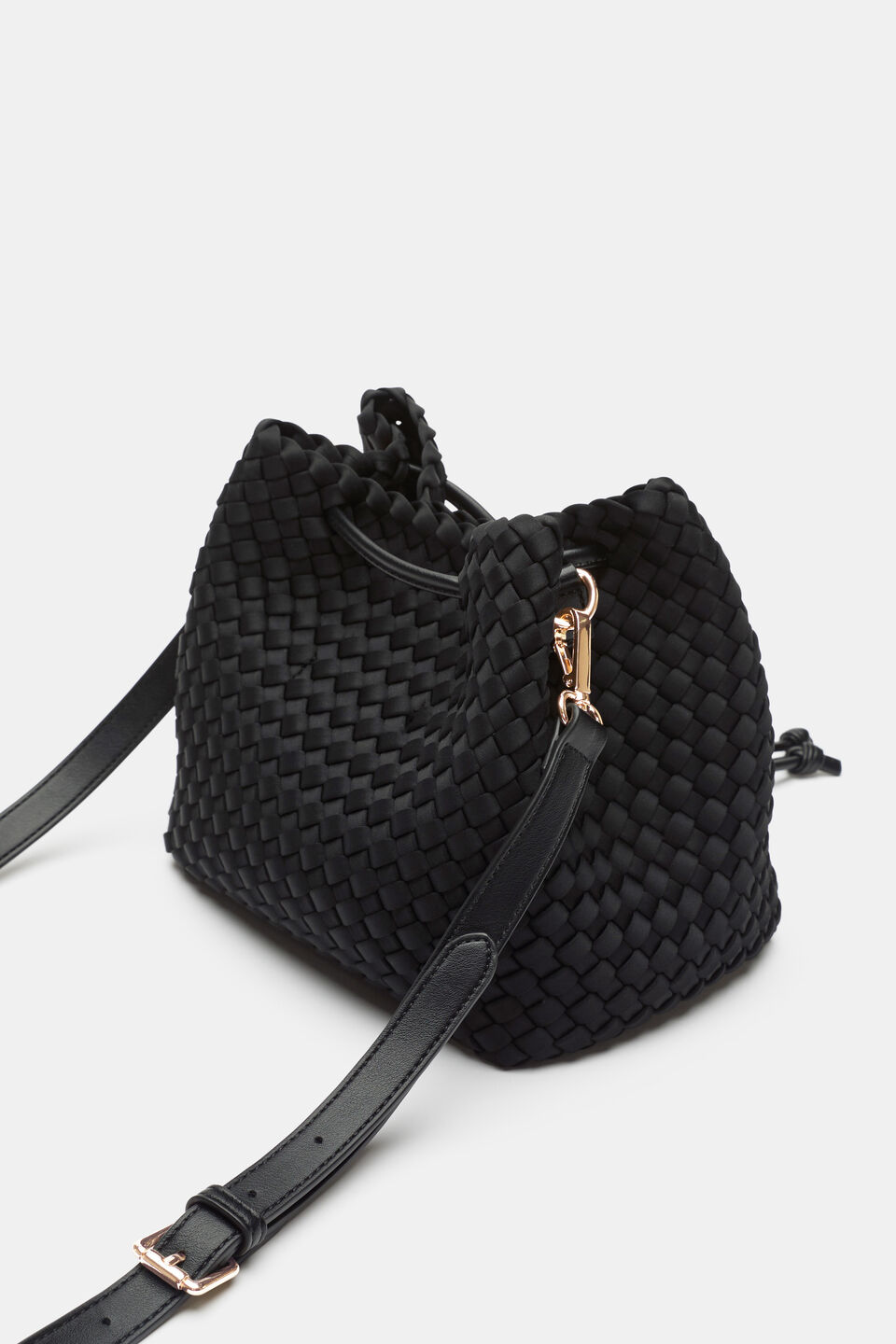 Woven Textured Bucket Bag  Black