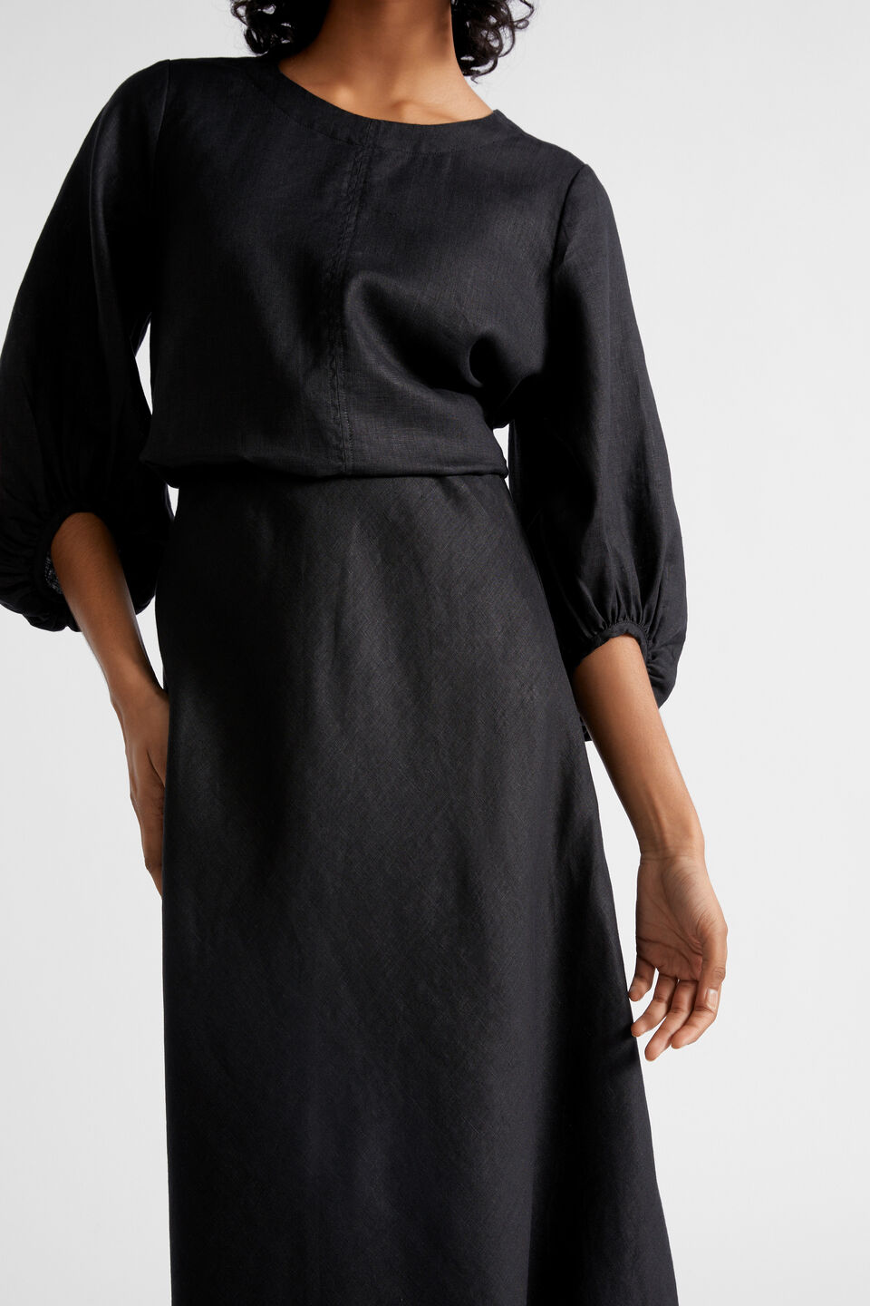 Core Linen Maxi Skirt  Black