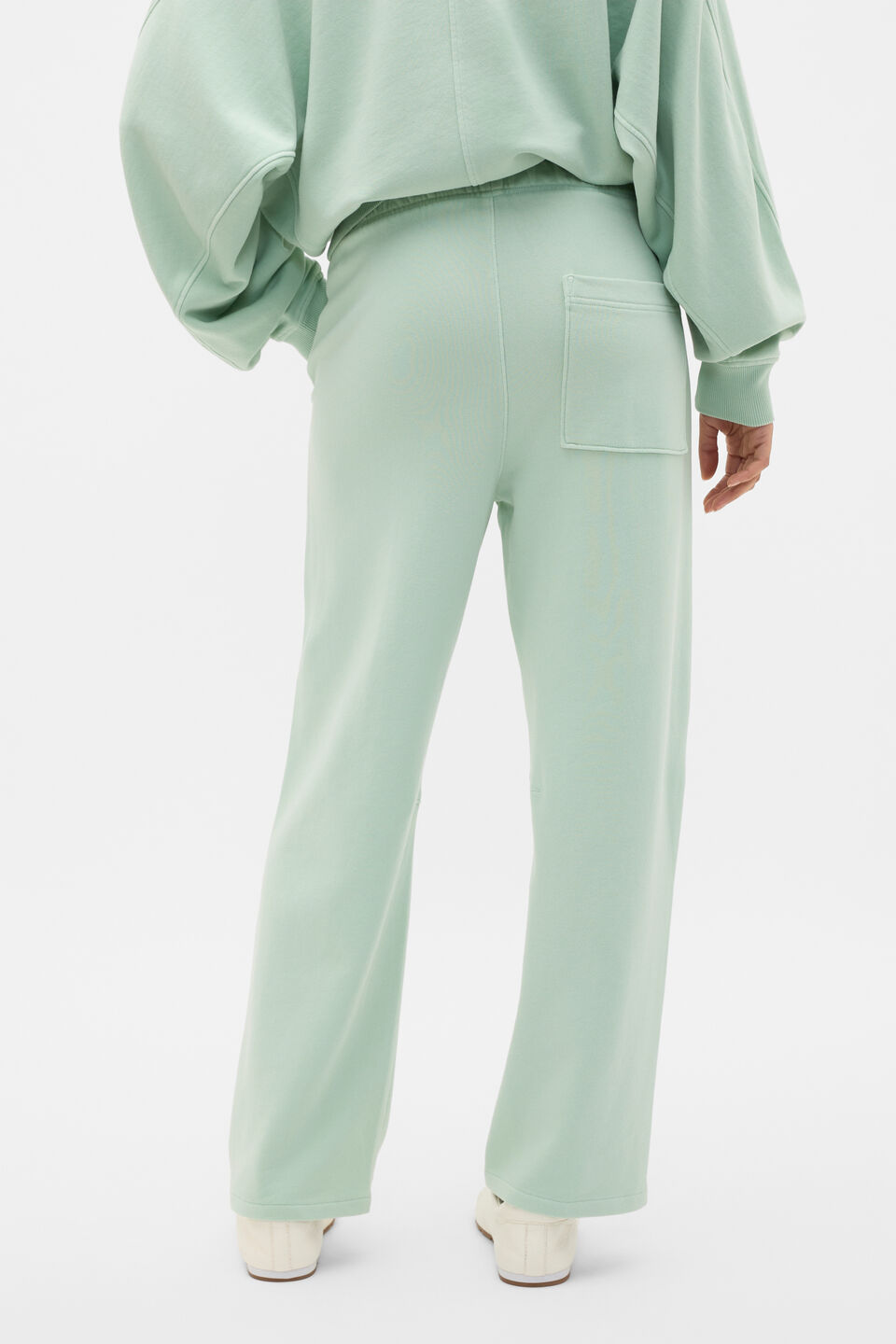 Terry Barrel Leg Trackpant  Soft Moss Wash
